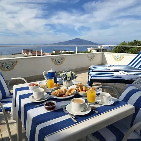 Vakantiehuis Raf Vico Equense